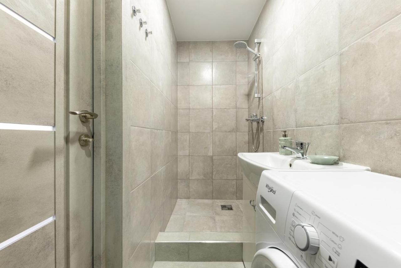 Shanghai Banzai Family Apartment Вилнюс Екстериор снимка